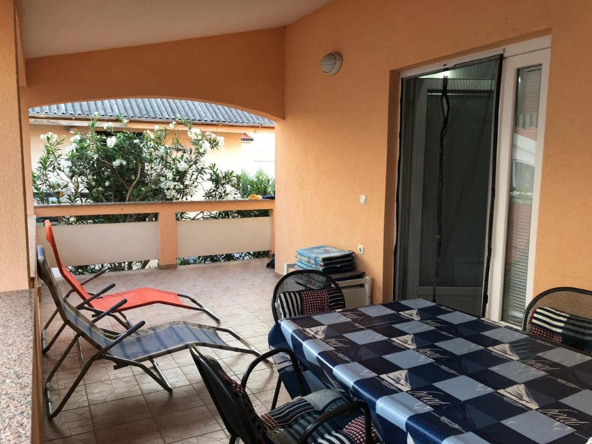 Apartman Luka Vir Daire Dış mekan fotoğraf